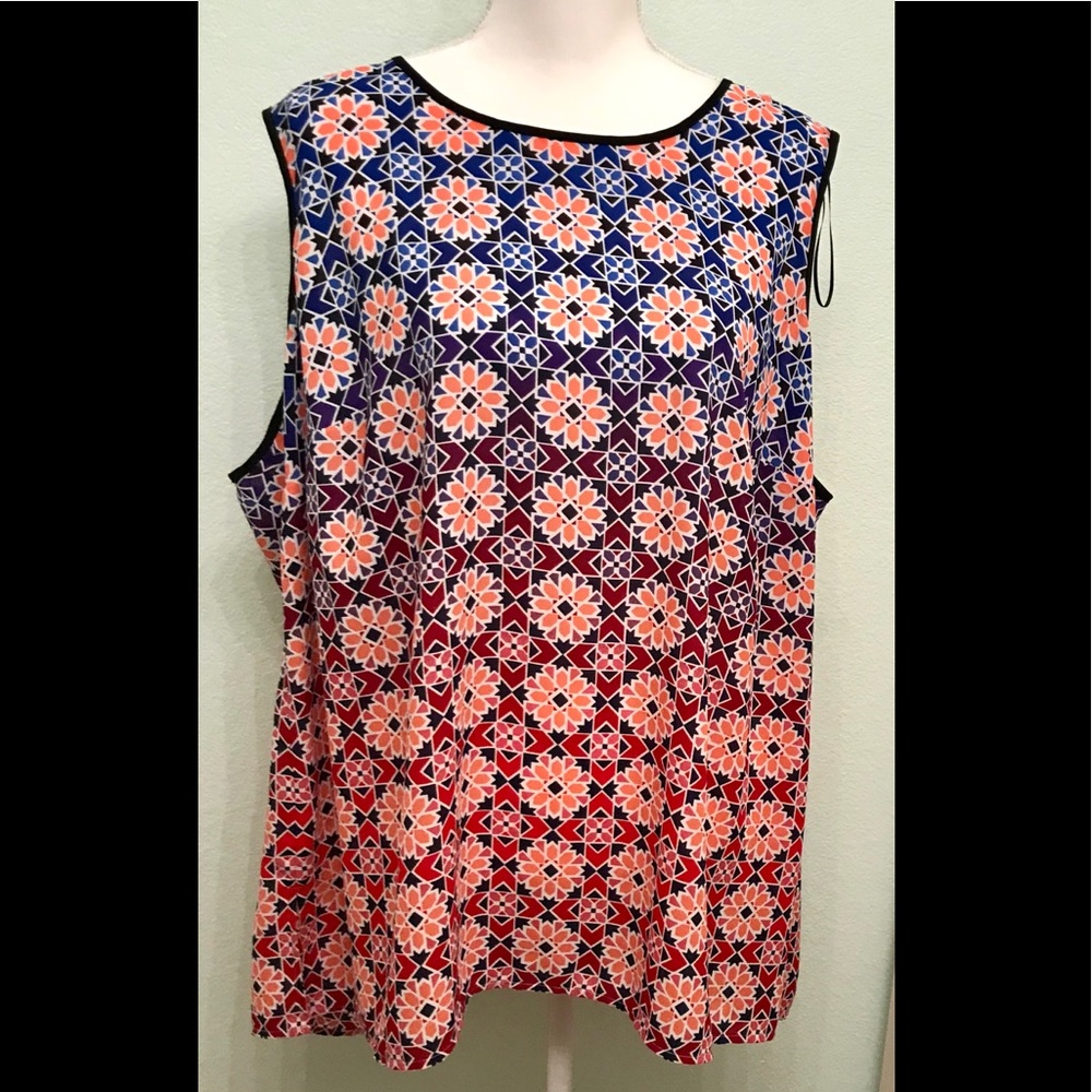 Vince Camuto Top with full bottom